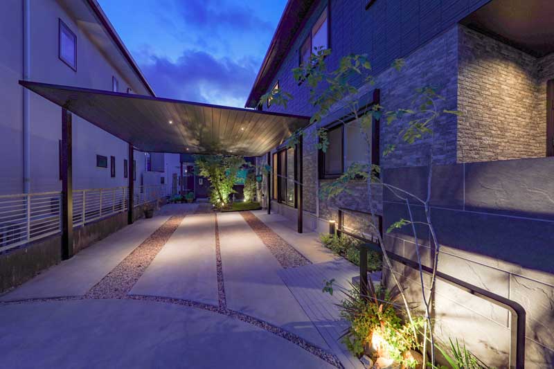 直線美が映える、シンプルデザイン