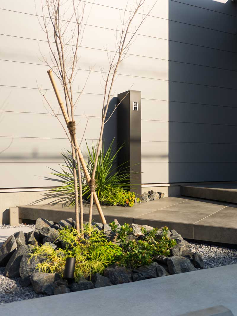 個性的な玄関階段