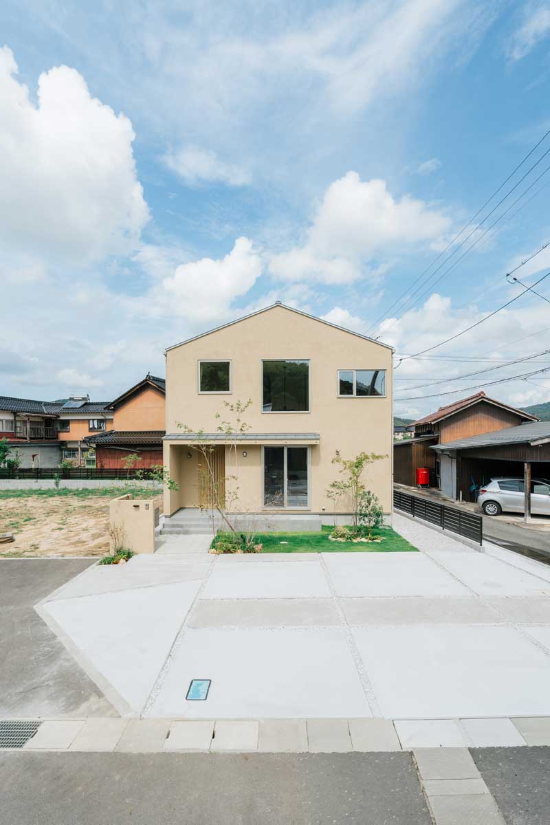 控えめな美しさが際立つ、ミニマル・デザイン・ガーデン